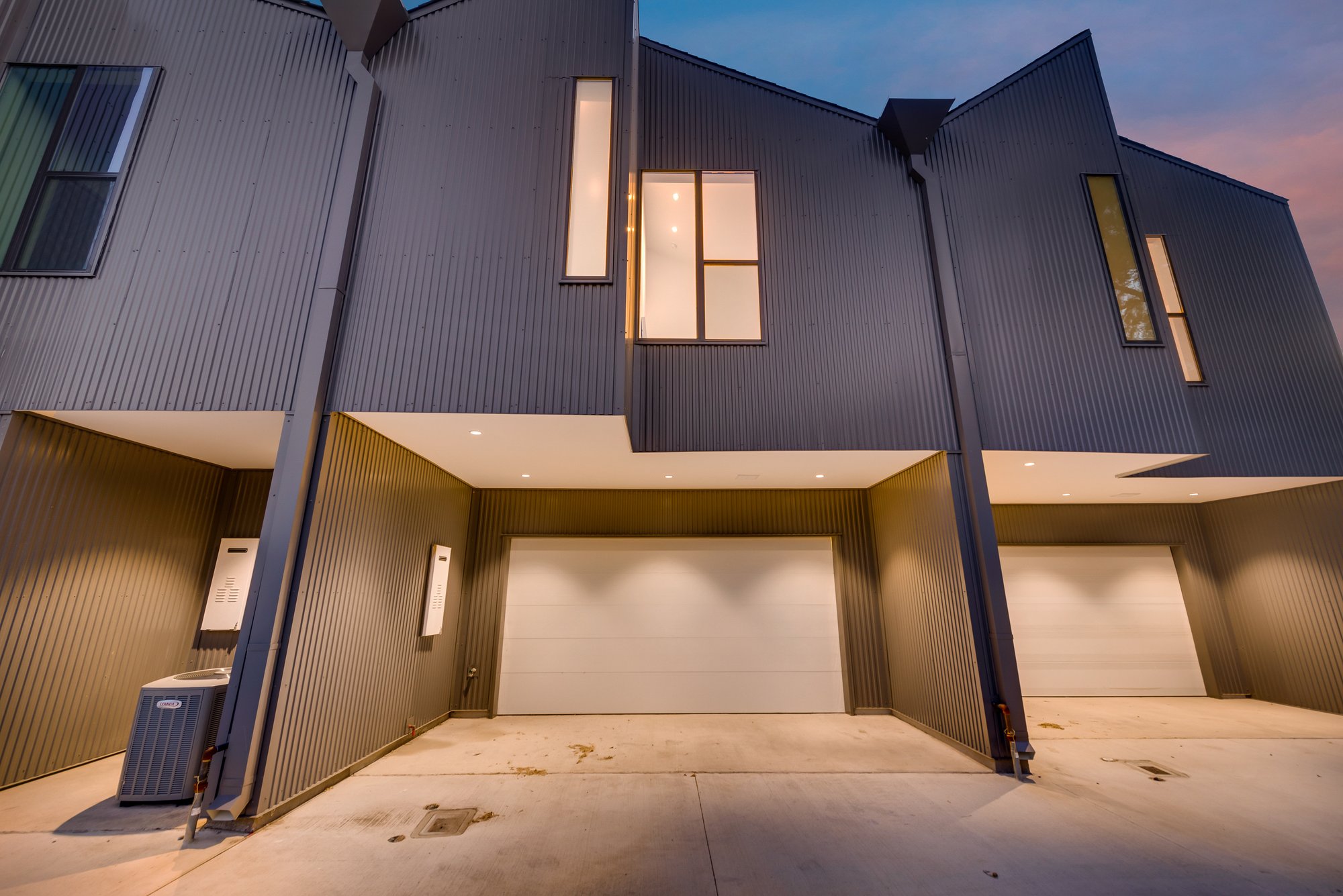 Mini-Rib East Dallas Townhouse 2